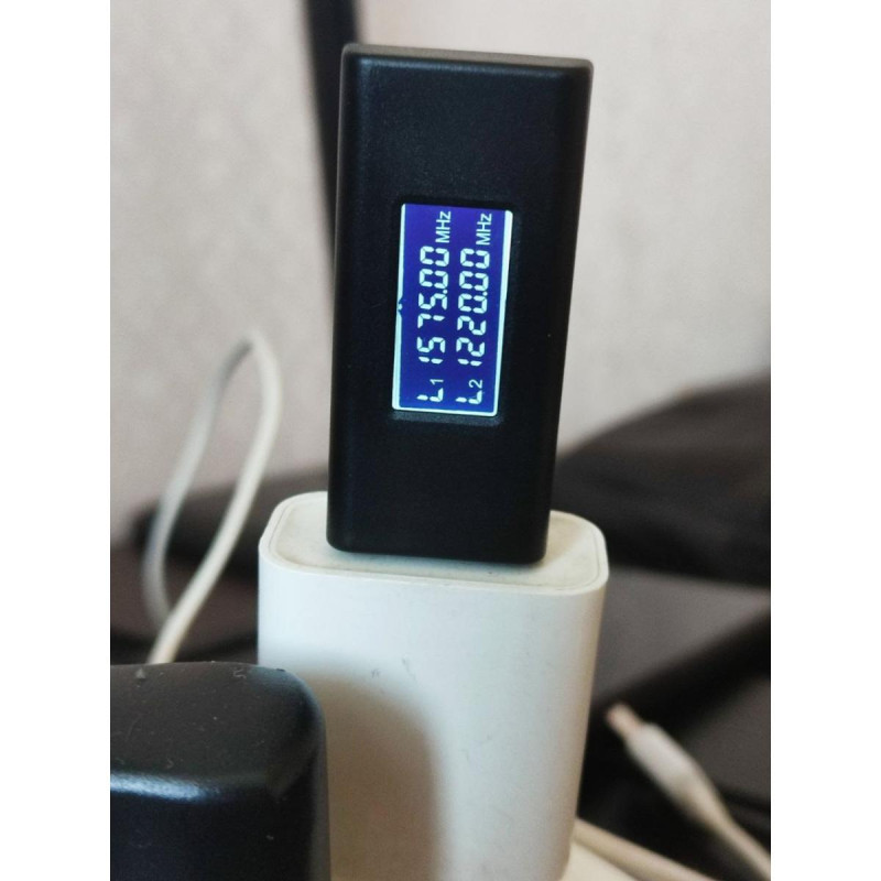 Портативний GPS-ГЛОНАСС пригнічувач з адаптером в прикурючвач
