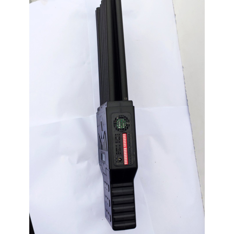 Мультичастотна глушилка сигналів мобільного зв'язку (GPS, Wi-Fi, GSM, 5G, VHF, LOJACK, RC) потужністю 18 Вт