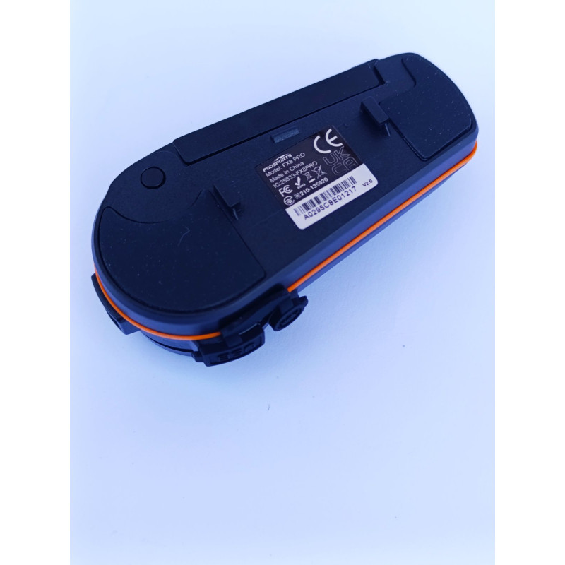 Fodsports FX8 Pro: Професійний інтерком з подвійним Bluetooth-чипом та зв'язком на 8 пілотів