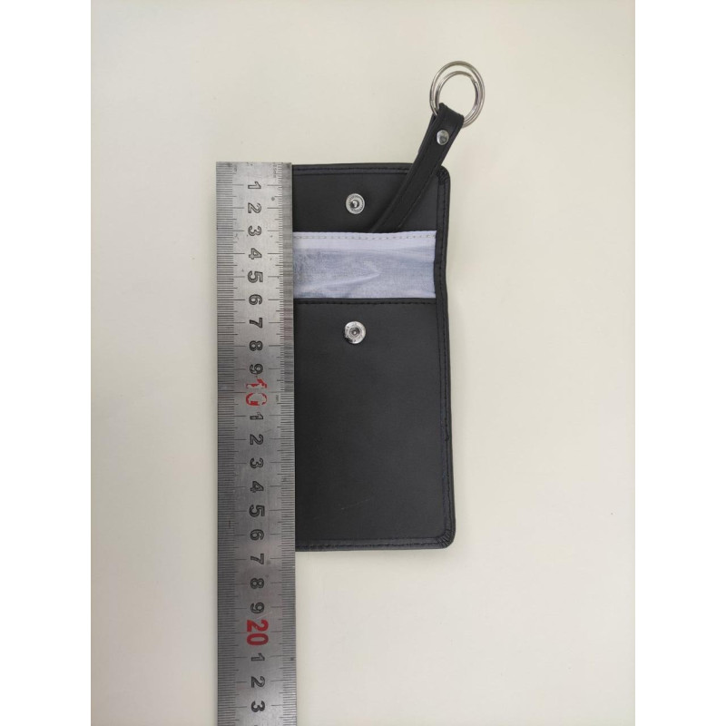 Чохол-екранувальник для авто-ключів та RFID: захист від сигналів, GPS, безконтактних карток (125×85 мм)