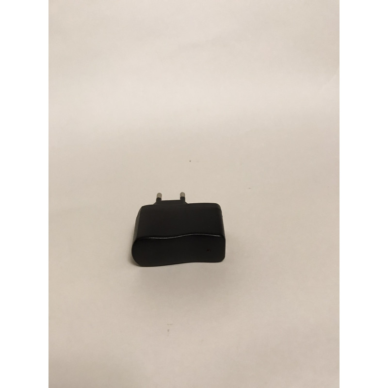 Блок живлення USB – вхід 100-240V, 1A